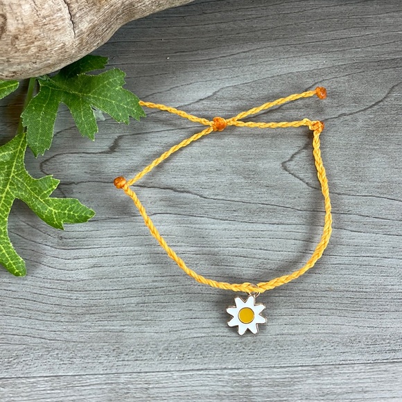 🔆Beautiful Flower Bracelet Set🔆 - Picture 4 of 6